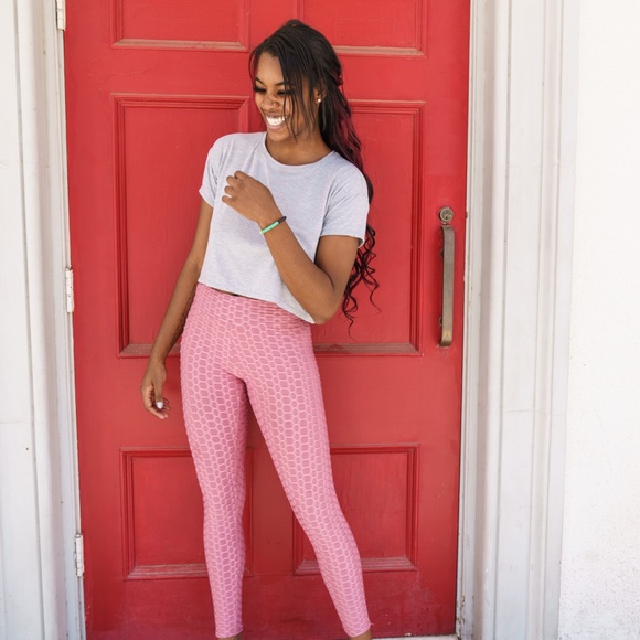 Christopher J Apparel - The Sedona Crop Top - Picture 2 of 5